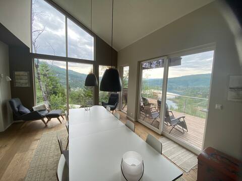 Modern mountain house - luxury feel - great view