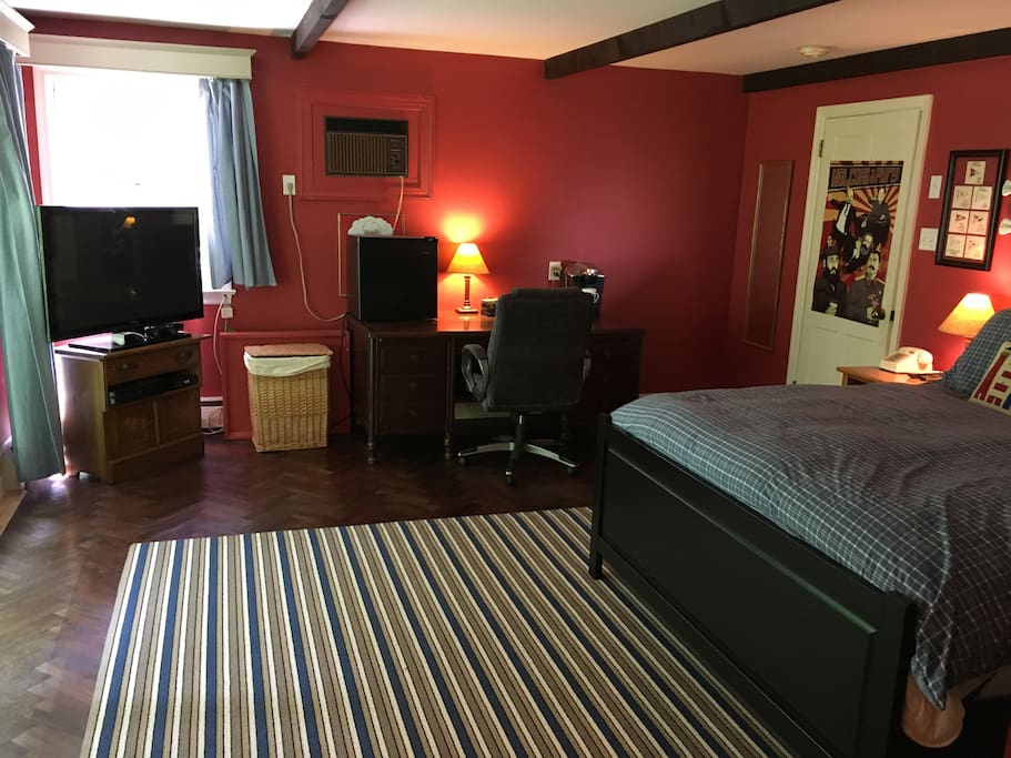 Large Bedroom With Space For 2 Cots (Provided)