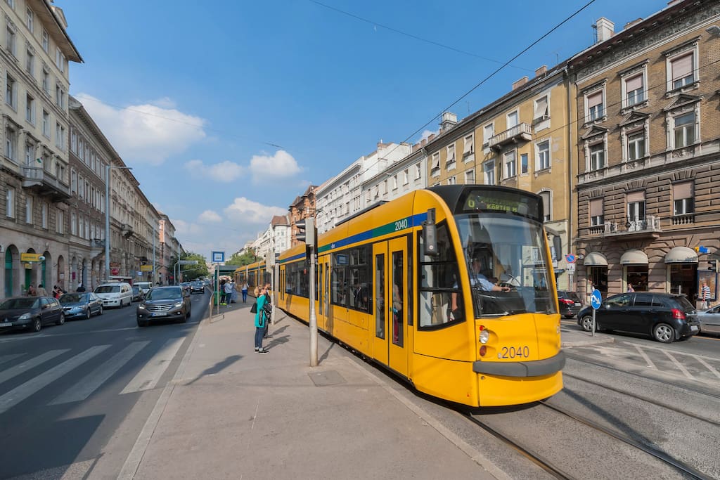 non-stop tram, n4/6, It stops in front of apartment's building!