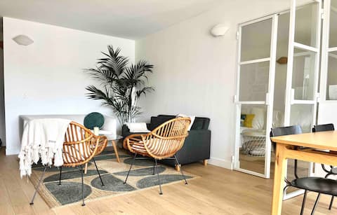 Top performing Airbnb: Lovely apartment with terrace in Levallois in Levallois Perret