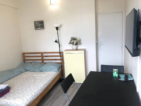 Room near Paris
Private room to close Paris