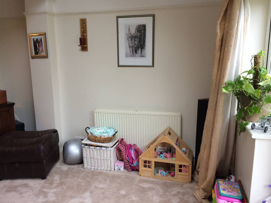 Lounge with more toys!