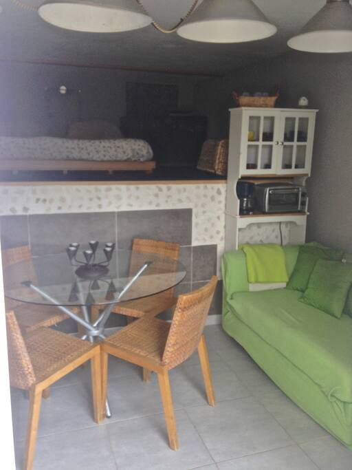 Comedor con sofa