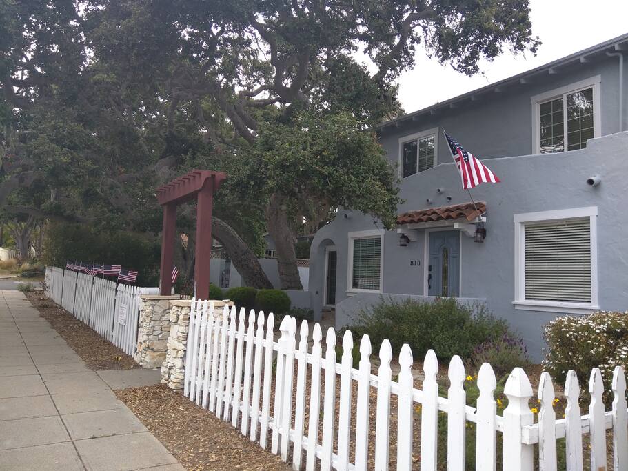 Side Walk
