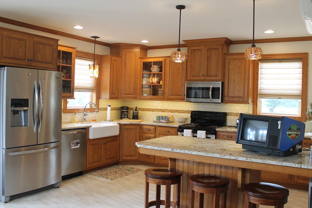 Large kitchen with all the tools you need to make a great homemade meal