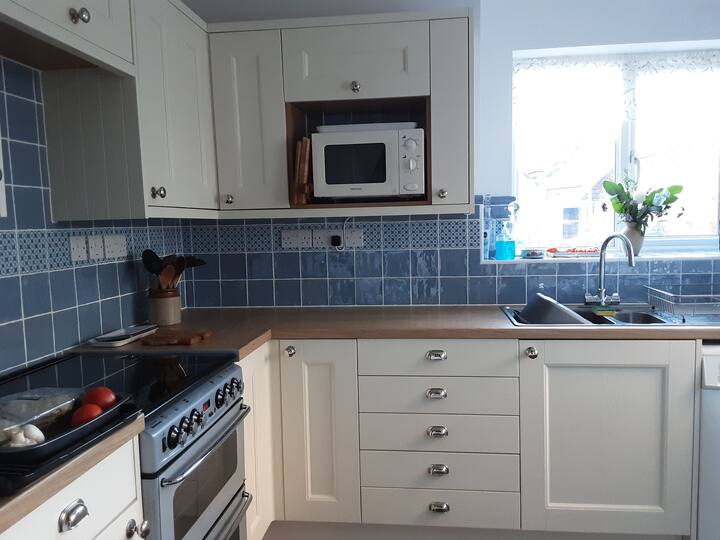 Quiet Spacious Room Just For Women - Bristol