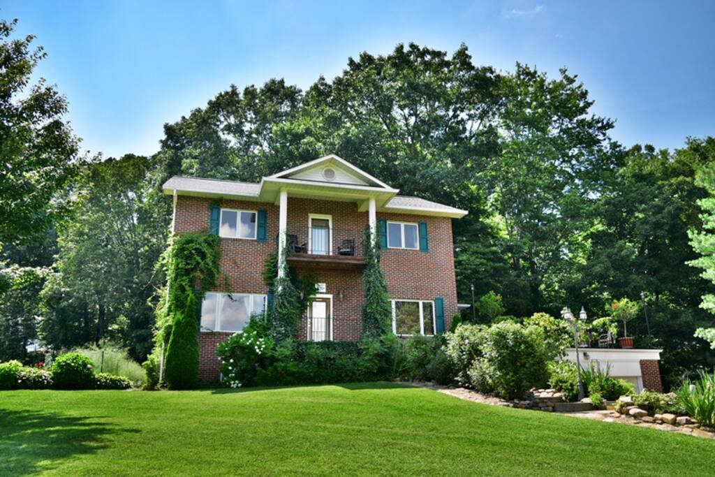 Rent the entire Farmhouse