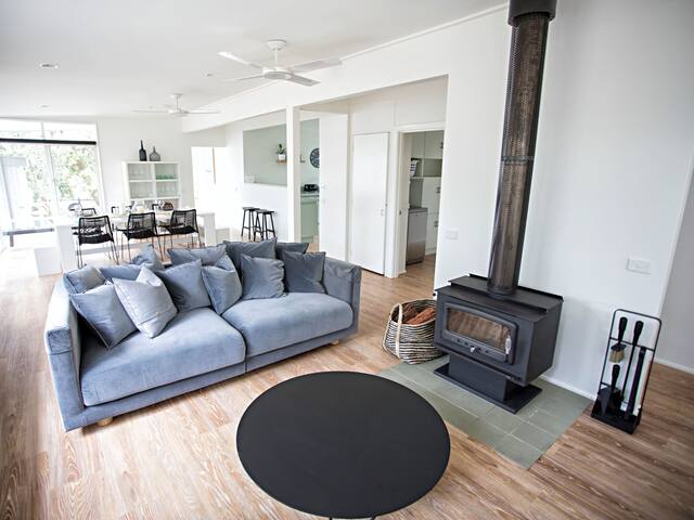 Lonsdale on Glaneuse gallery image 2