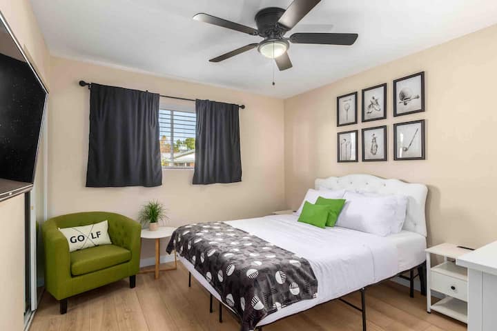 Queen memory foam mattress with premium linens, smartTV, dresser and closet storage space.