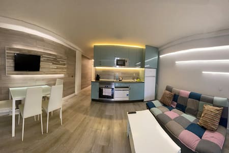 Completely new renovated apartment with free WiFi