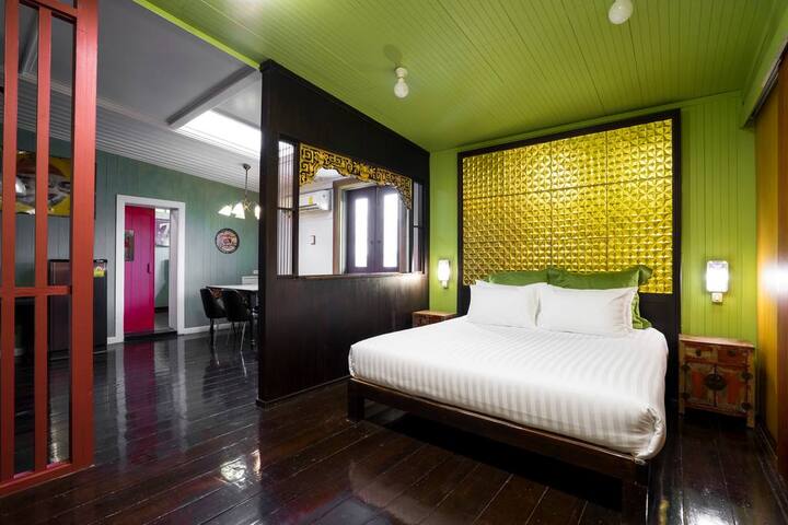 Artist House & Gallery- 4 Guest Suites gallery image 2