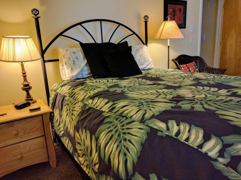 Bedside table with drawers