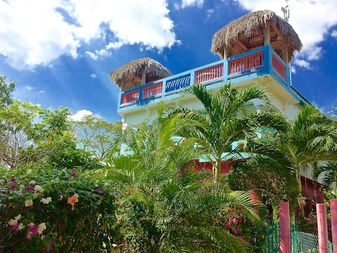 Orchid Room - Coral Cottage Jamaica