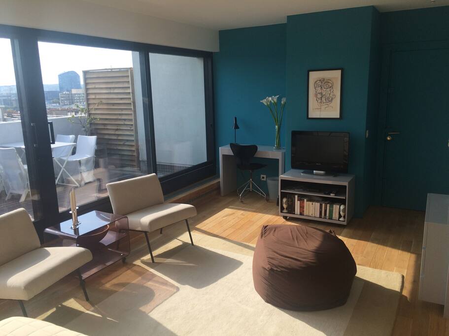 Le coin salon
(The lounge area)