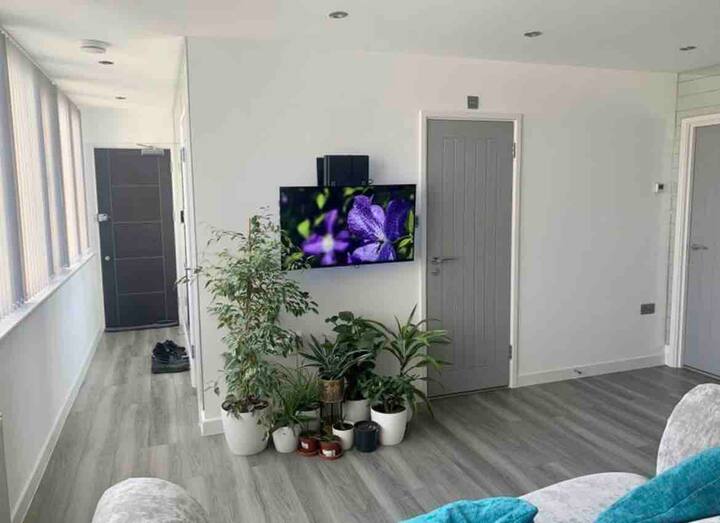 Hochwertige 2-Bett-Wohnung im Großraum London - Airbnb