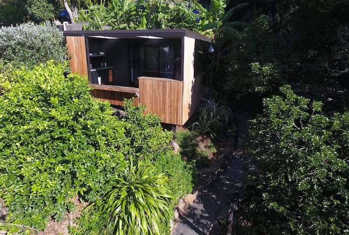 Airbnb Piha Vacation Rentals Places To Stay Auckland New