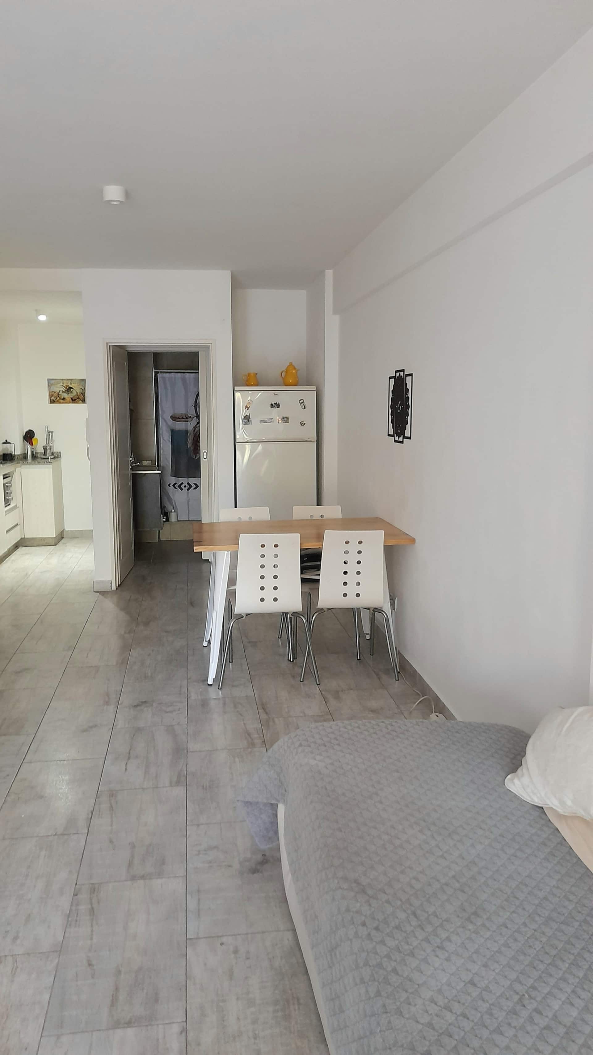 Apartamento de 1 quarto em Flores