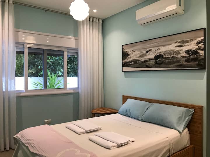 Общежитие 1 с двойно легло, разположено на приземния етаж 