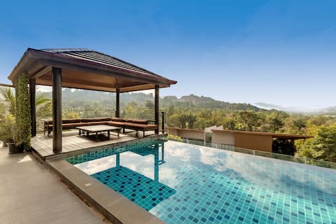 +Golf view+Groups + Netflix + 7 bed+12pax+Kingbeds