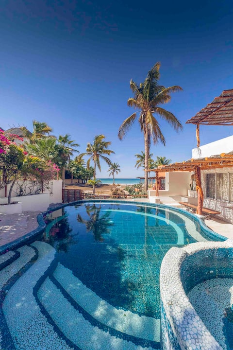 Beachfront Villa w/Private Pool at Puerta Cortes