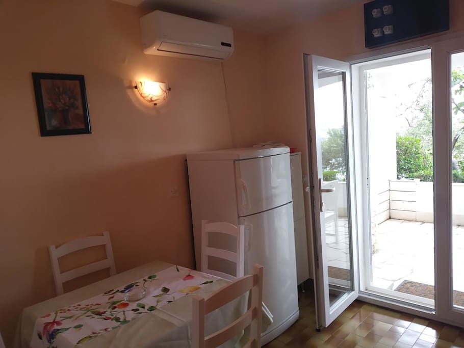 Dining room, Surface: 9 m²