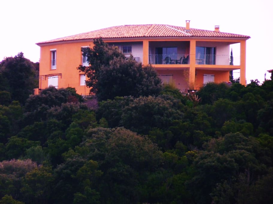 VILLA