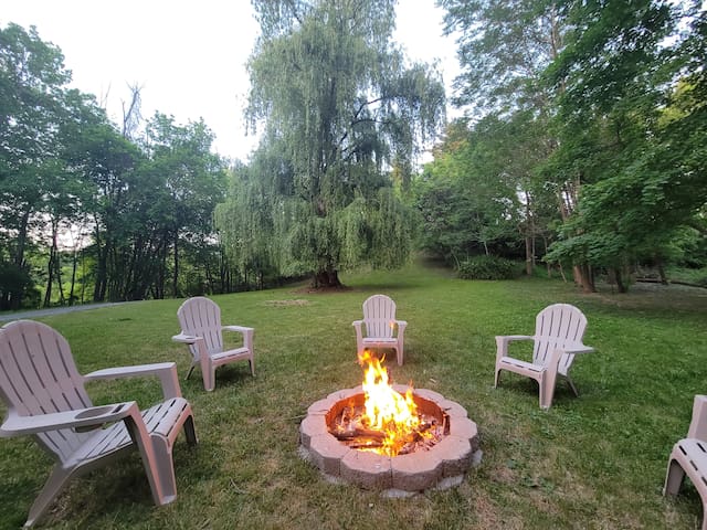 Modern Cottage-Perfect for Families! gallery image 4