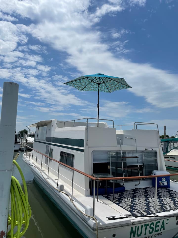 8 Best Houseboats For Rent In Ohio, USA Updated 2024 Trip101