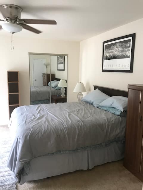 Brads spacious VB condo