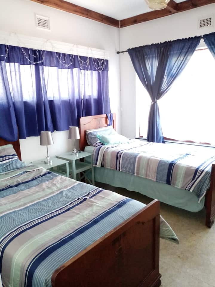 غرفة النوم 2