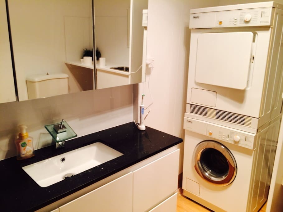 Bathroom including Dryer and Washer