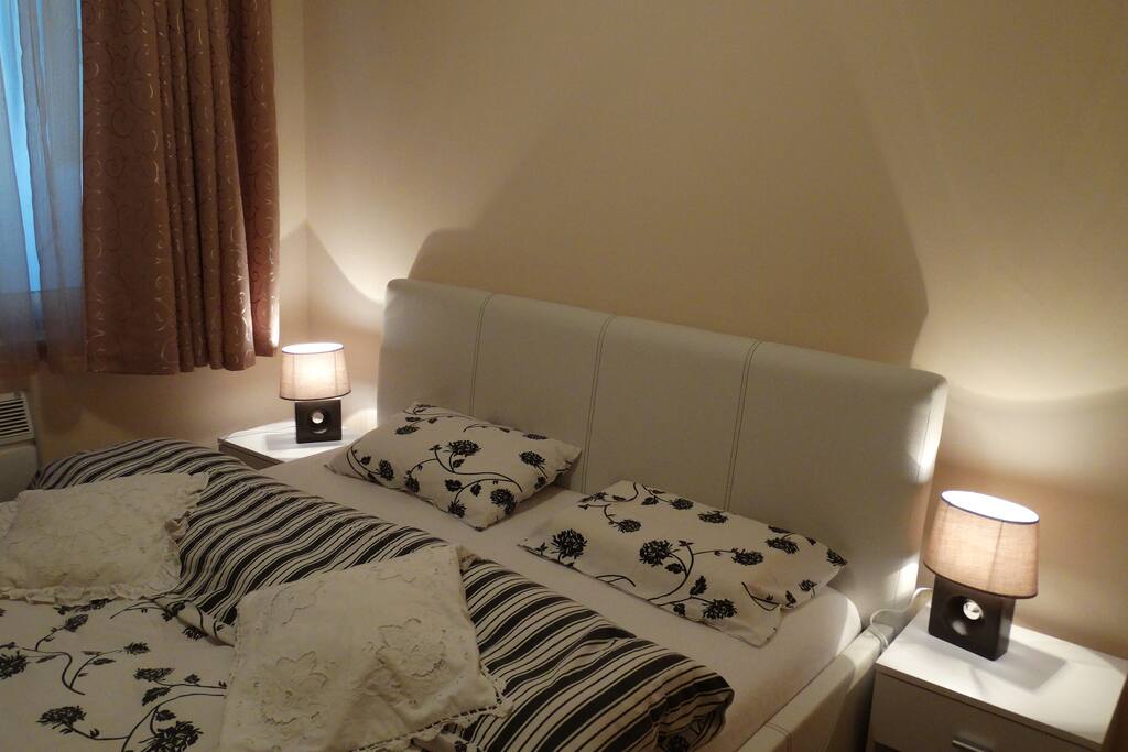 Bedroom / Spavaća soba