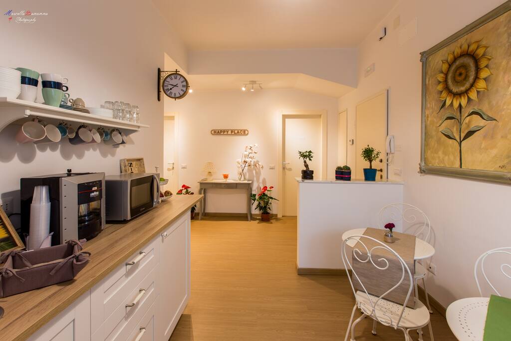 Sala colazione + ingresso comune