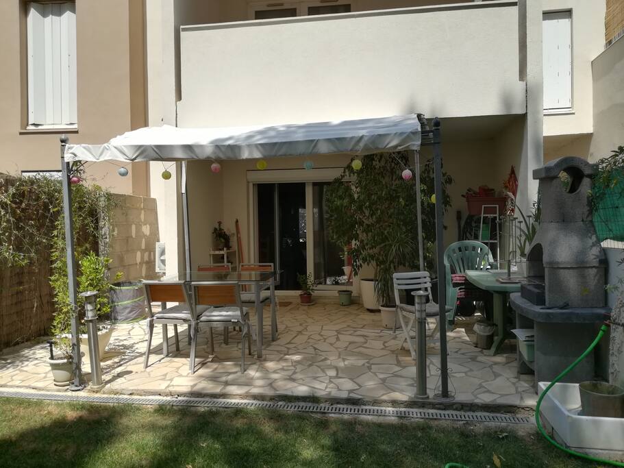 Barbecue extérieur