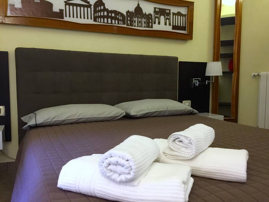 Bedroom 01 - with double bed