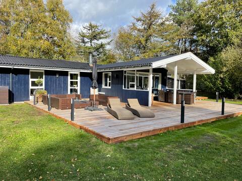 Holiday home close to golf course and beach