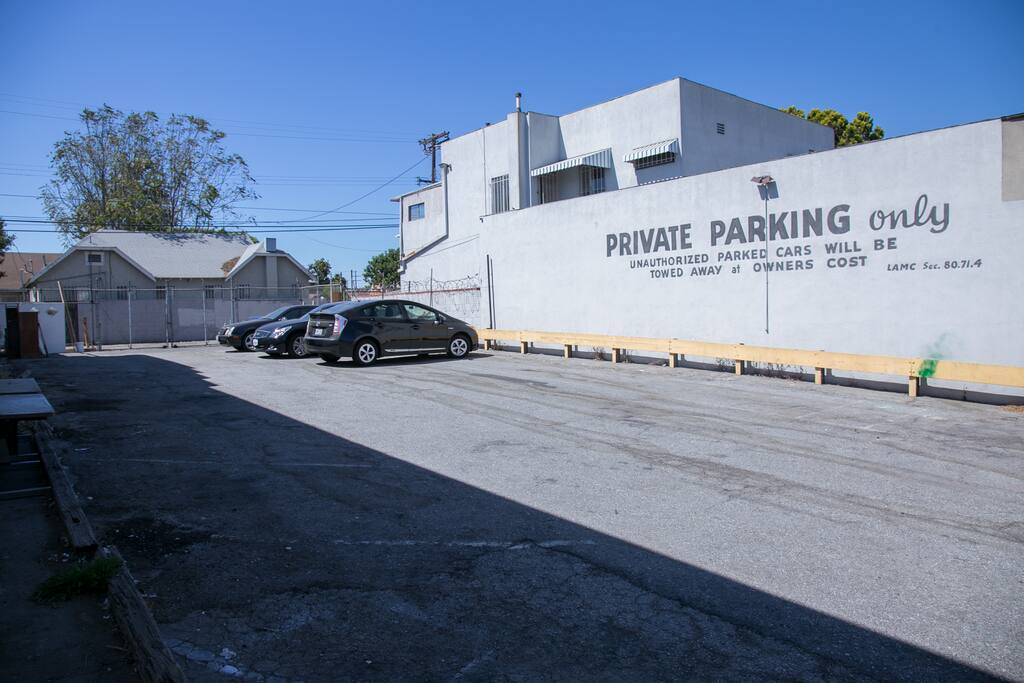 Plenty of parking spaces!