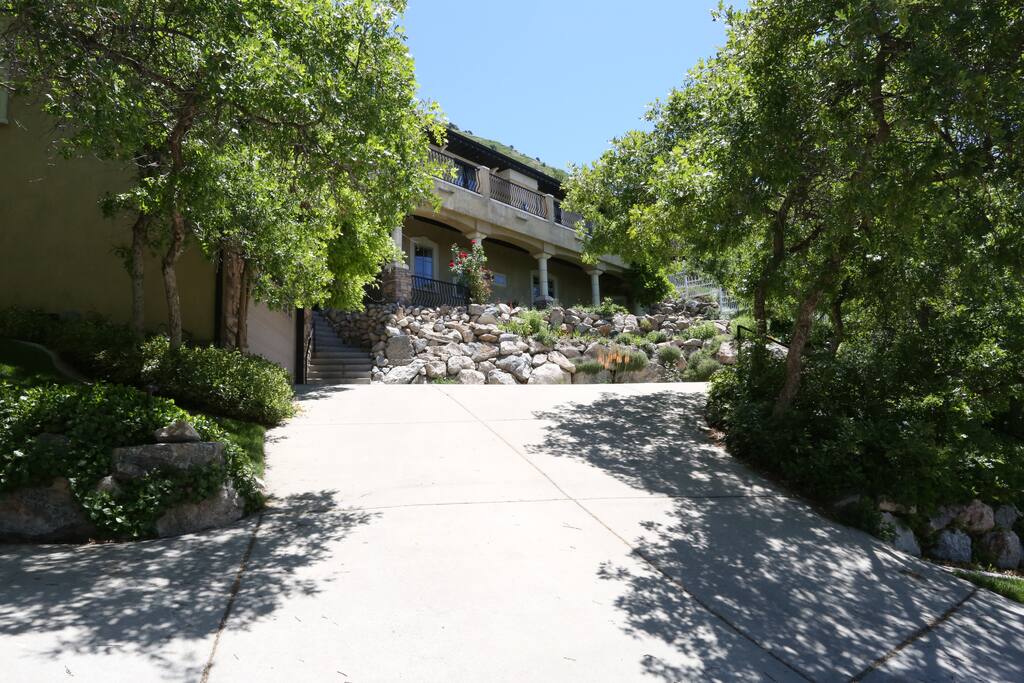 Truly a stunning mountain retreat.