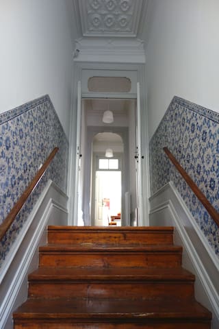 Premium heritage house with garden – city centre gallery image 2