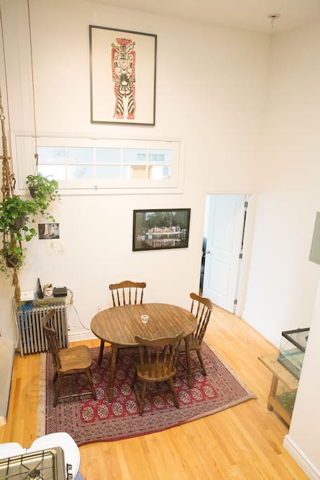 Dining area/living room
