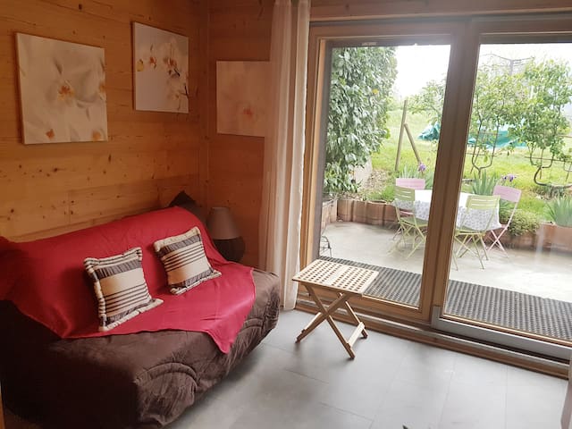 Nice 2 rooms apartment with a terrace