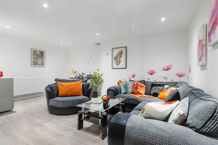 Little Venice Maisonette gallery image 5