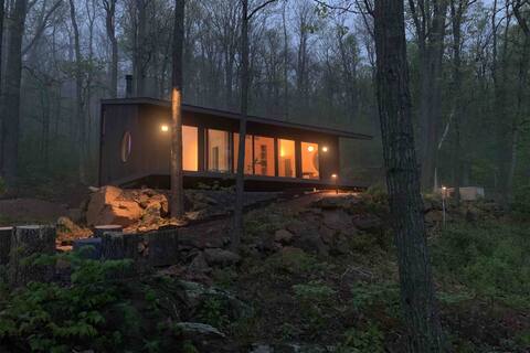 Mountaintop Retreat with Wood Fired Hot Tub