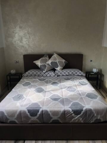 B&B Bilocale 1 Attico Galliera gallery image 2