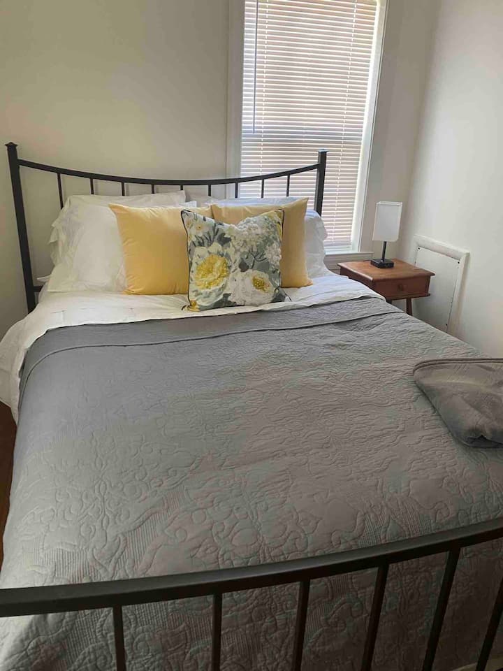 Chambre numéro un : lit queen size