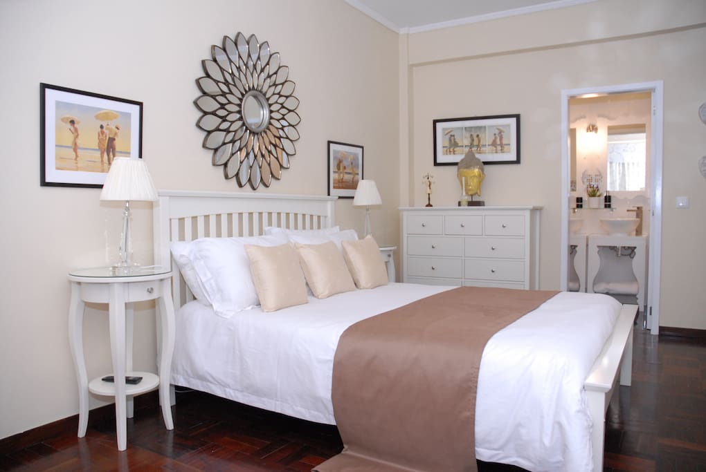 Bedroom 2 (Ensuite)