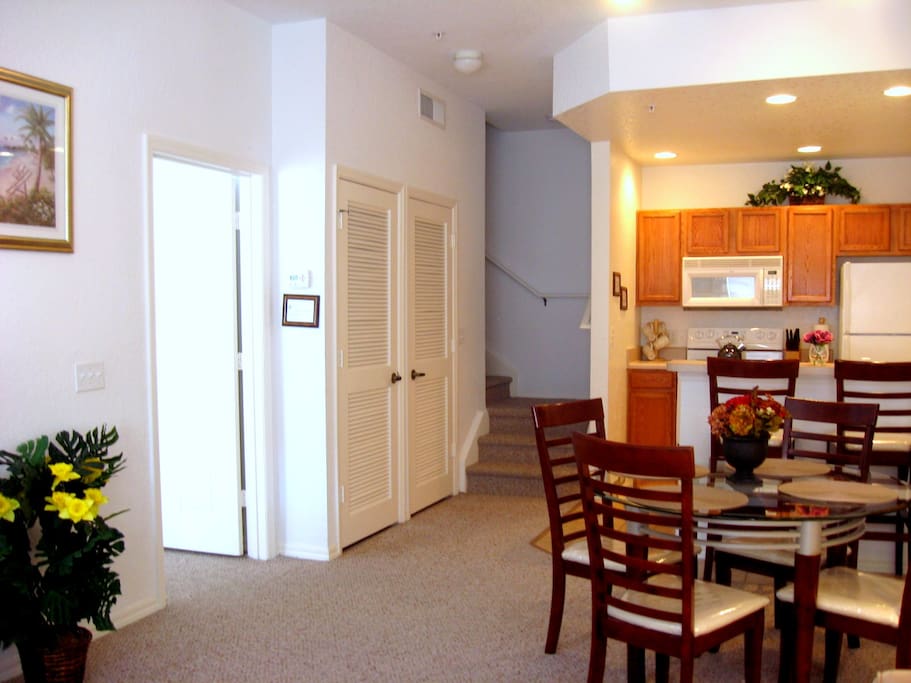 Living room / Kitchen area