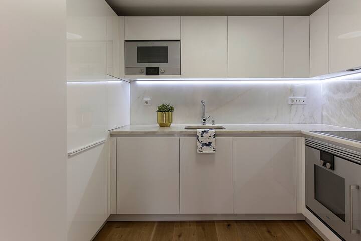 FLH Restauradores Luxus Flat gallery image 2