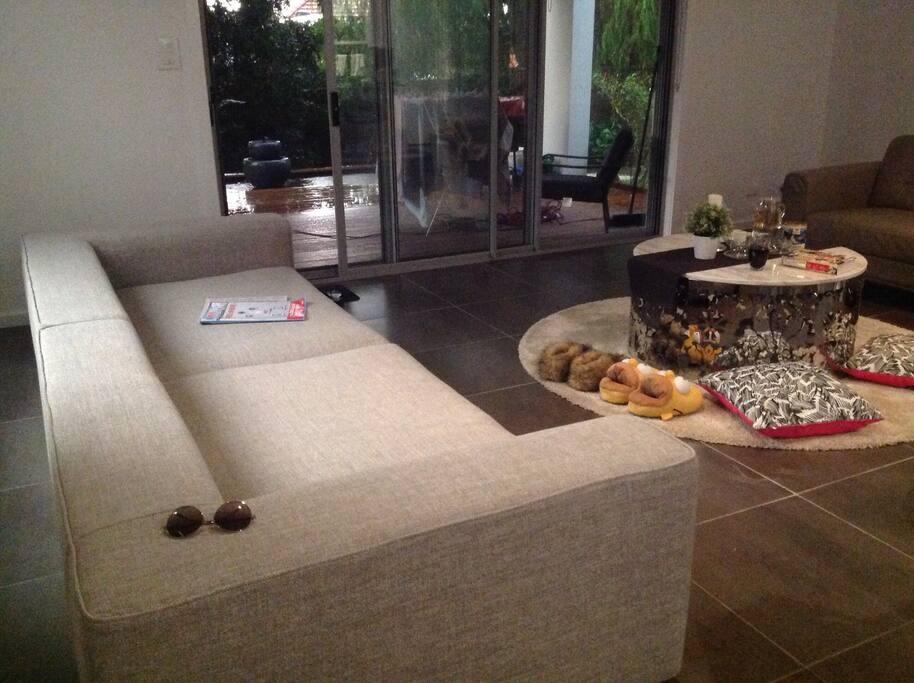 Main Livingroom