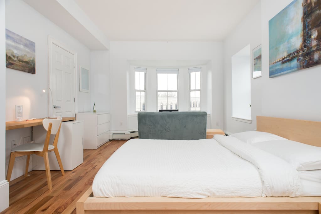 Master Bedroom (Bedroom 1)